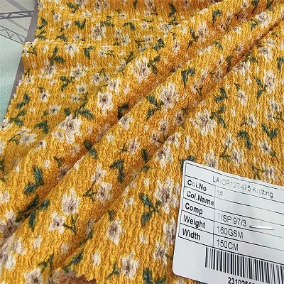 Tecido plissado estampado